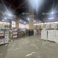 Aренда магазина Киев, Харьковский массив, 1700м²