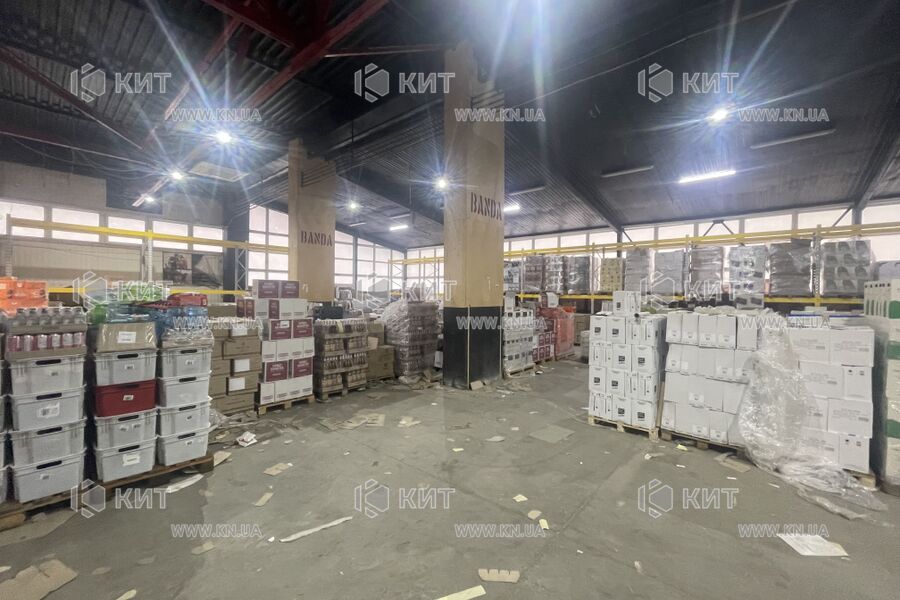 Aренда магазина Киев, Харьковский массив, 1700м²