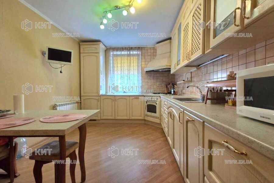 Продаж квартири Харків, ХТЗ, Рогань, 66м²