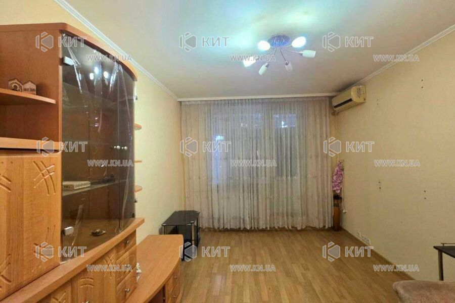 Продаж квартири Харків, ХТЗ, Рогань, 66м²