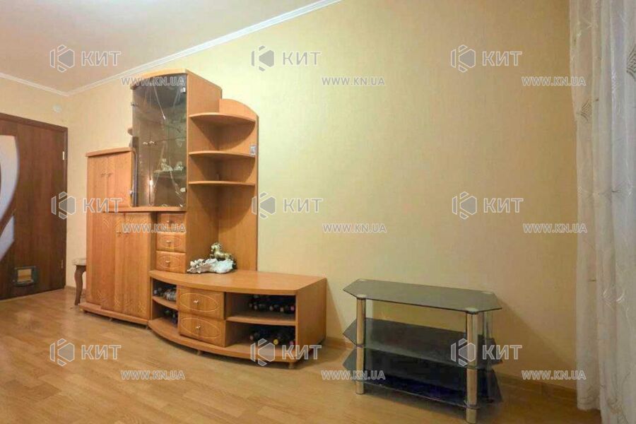 Продаж квартири Харків, ХТЗ, Рогань, 66м²