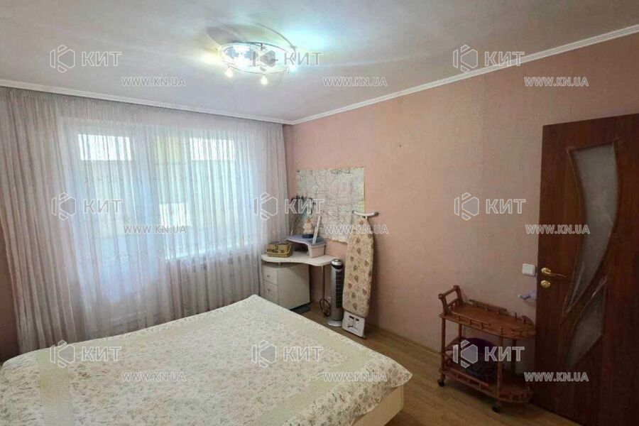 Продаж квартири Харків, ХТЗ, Рогань, 66м²