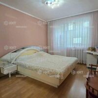 Продаж квартири Харків, ХТЗ, Рогань, 66м²