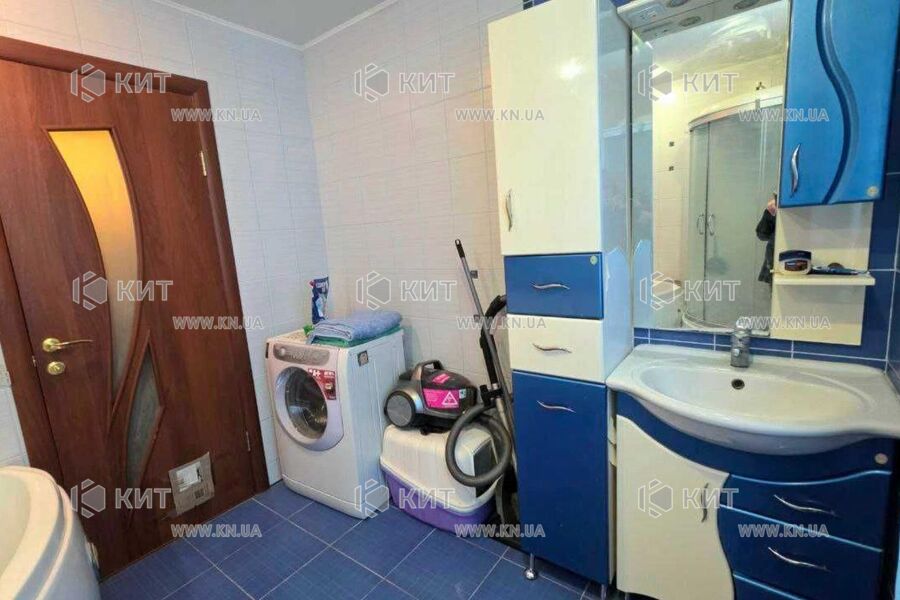 Продаж квартири Харків, ХТЗ, Рогань, 66м²