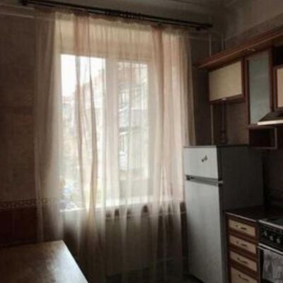 Продажа 	 Харків,  Бекетова вул.   10