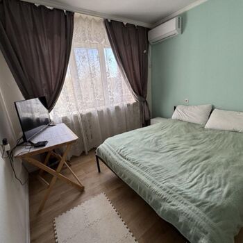 Продажа квартир - Харьков,  Мирослава Мисли (Целиноградская) ул.  42