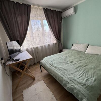 Продажа 	 Харьков,  Мирослава Мисли (Целиноградская) ул.   42