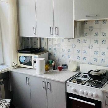 Продажа квартир - Харьков,  12 Апреля ул.  10/46