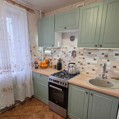 Продажа 	 Харків,  Європейська (Новгородська) вул.   4