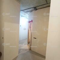 Продаж квартири Харків, ХТЗ, Рогань, 32м²