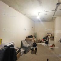 Продаж квартири Харків, ХТЗ, Рогань, 32м²