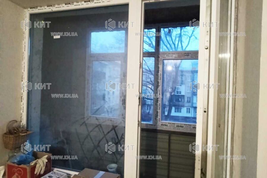 Продаж квартири Харків, ХТЗ, Рогань, 32м²