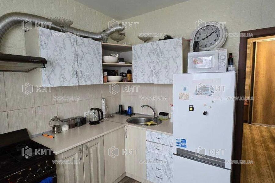 Продаж квартири Харків, ХТЗ, Рогань, 54м²