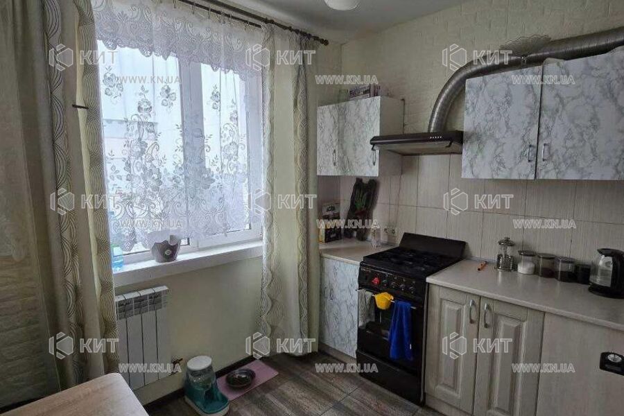 Продаж квартири Харків, ХТЗ, Рогань, 54м²