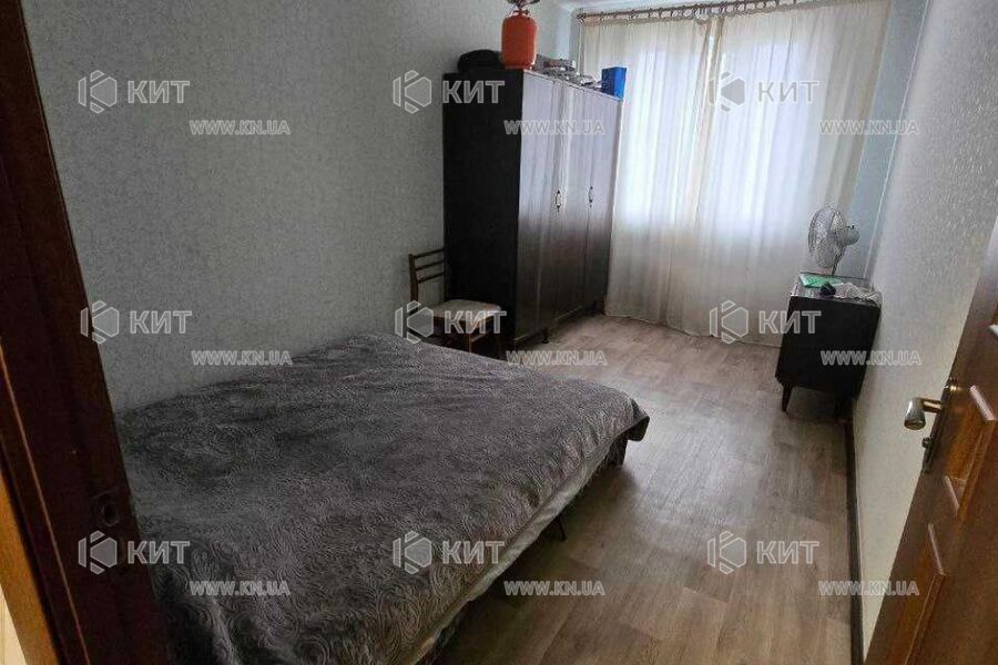 Продаж квартири Харків, ХТЗ, Рогань, 54м²