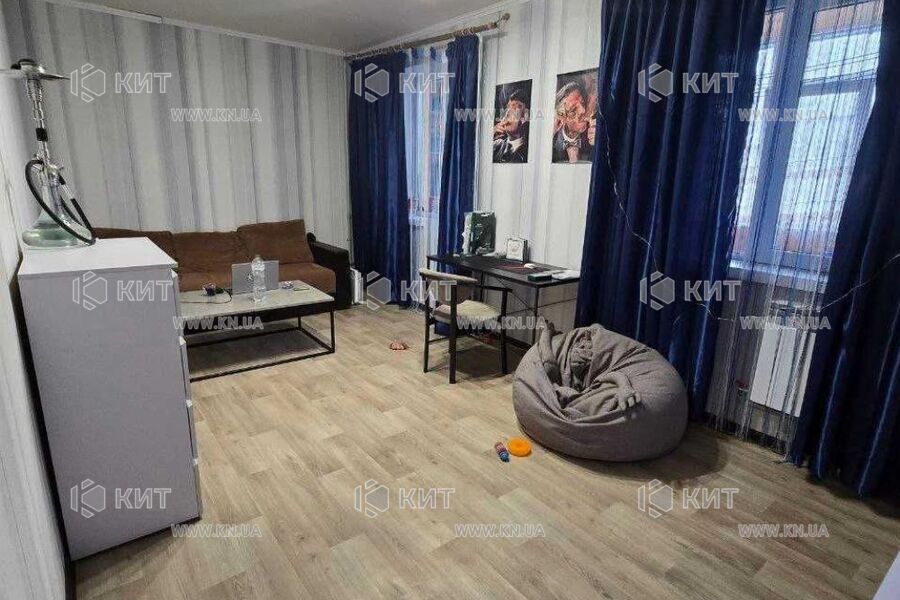 Продаж квартири Харків, ХТЗ, Рогань, 54м²