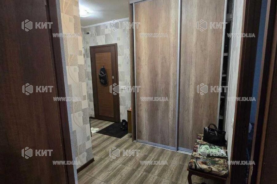 Продаж квартири Харків, ХТЗ, Рогань, 54м²