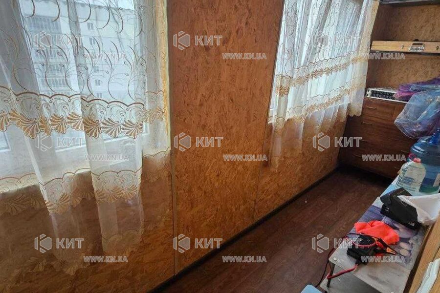 Продаж квартири Харків, ХТЗ, Рогань, 54м²
