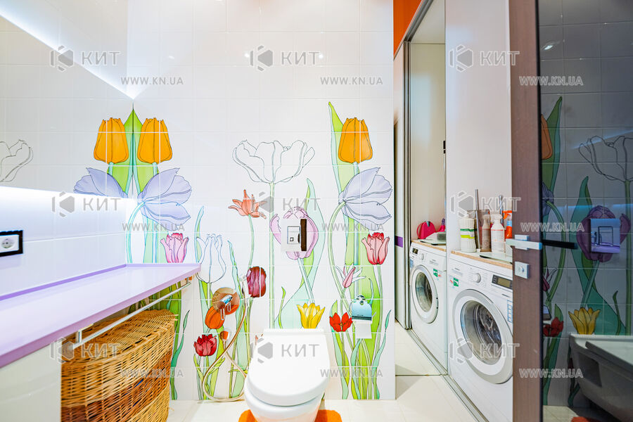 Продаж квартири Харків, Наукова, 135м²