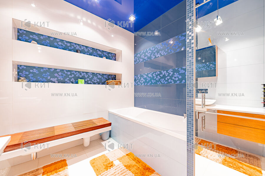 Продаж квартири Харків, Наукова, 135м²