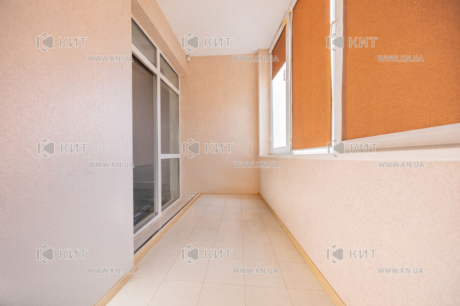 Продаж квартири Харків, Наукова, 135м²