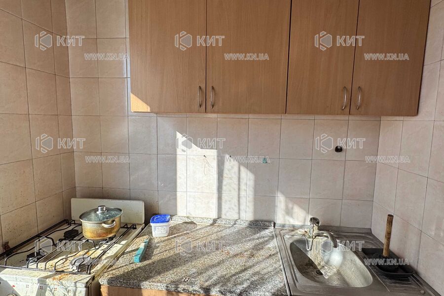 Продаж квартири Харків, ХТЗ, Рогань, 26м²