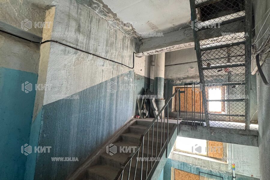 Продаж квартири Харків, ХТЗ, Рогань, 26м²