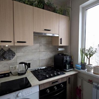 Продажа 	 Харьков,  Валентиновская (Блюхера) ул.   24Б