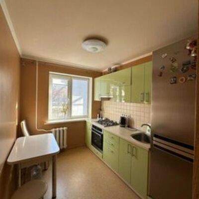 Продажа 	 Харків,  Ювілейний (50-річчя ВЛКСМ) пр.   78