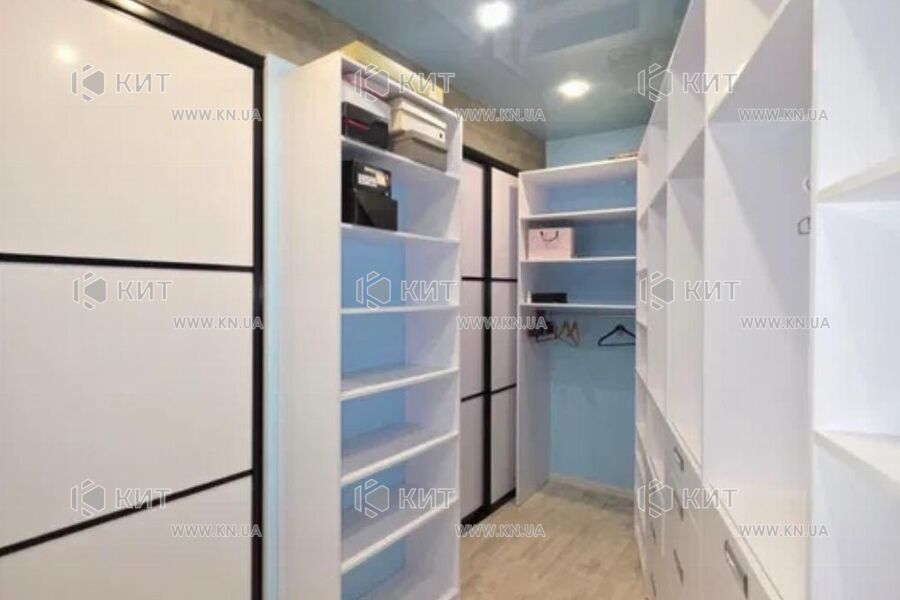 Продаж квартири Харків, Наукова, 100м²