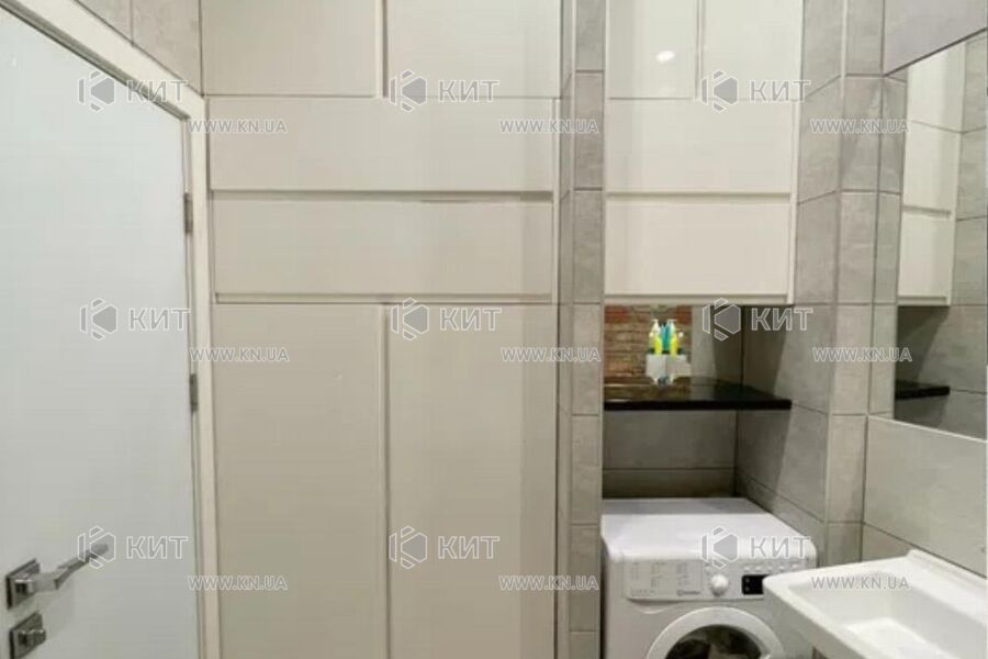 Продаж квартири Харків, Наукова, 100м²