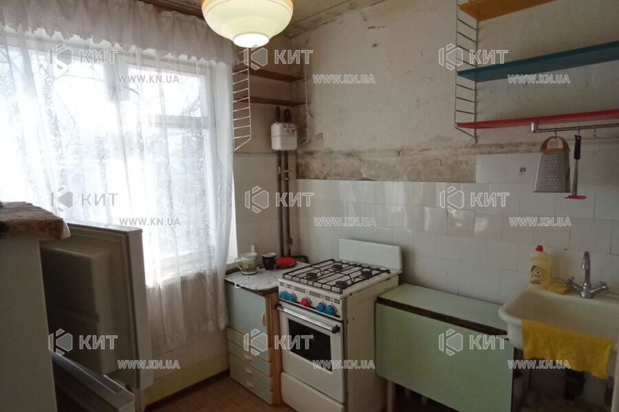 Продаж квартири Харків, ХТЗ, Рогань, 43м²