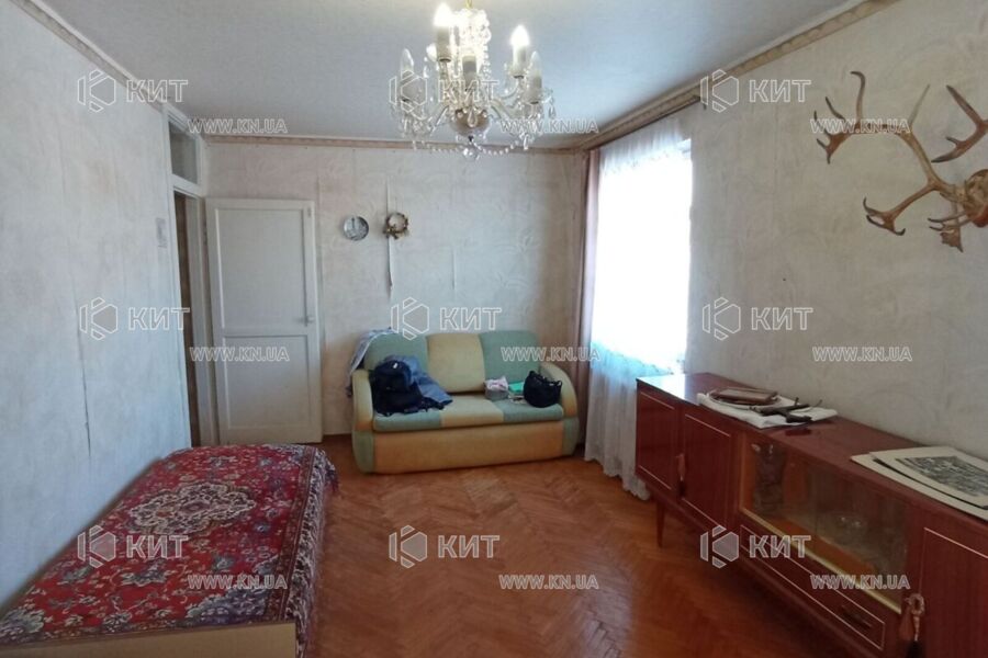 Продаж квартири Харків, ХТЗ, Рогань, 43м²