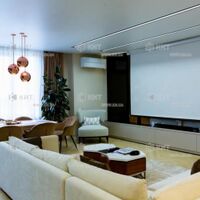 Продажа квартиры Харьков, Научная, 135м²