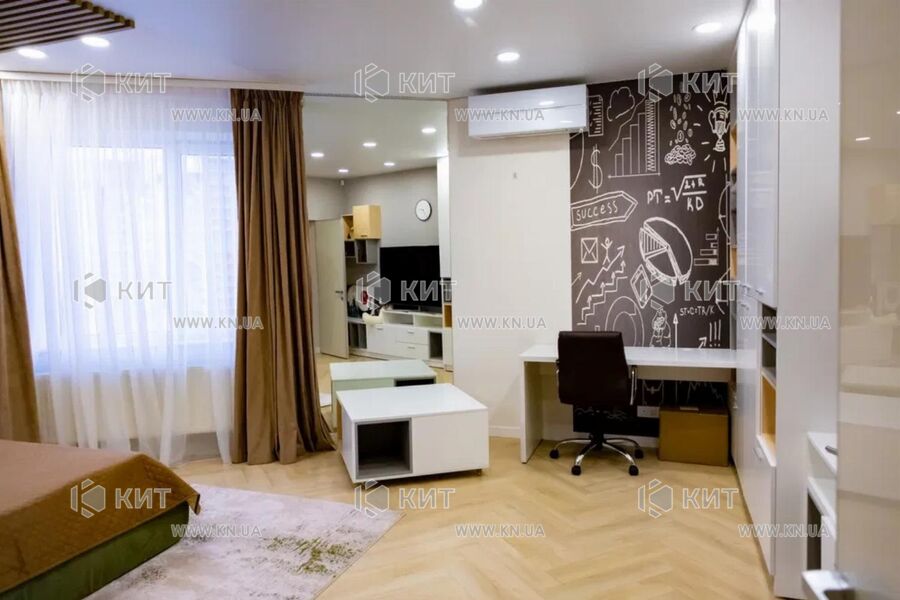 Продажа квартиры Харьков, Научная, 135м²