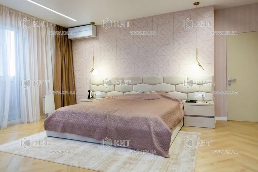 Продажа квартиры Харьков, Научная, 135м²