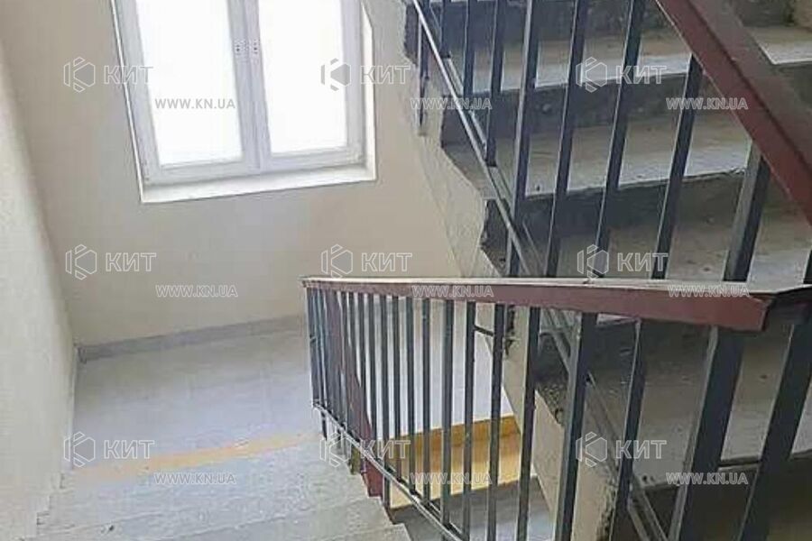 Продаж квартири Харків, ХТЗ, Рогань, 43м²