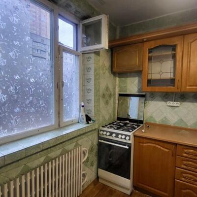 Продажа 	 Харьков,  Львовская (Пермская) ул.   11