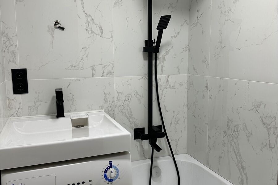 Продаж квартири Харків, Олексіївка, 45м²