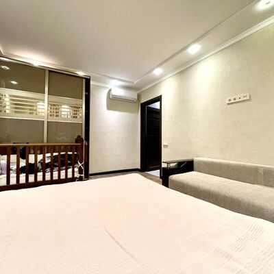 Продажа 	 Харків, Сонячний Гвардійців-Широнінців вул.   29В