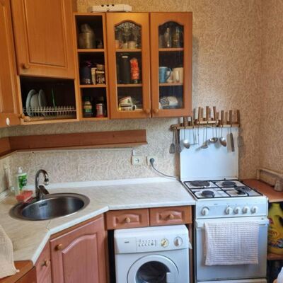 Продажа 	 Харків,  23 Серпня вул.   63