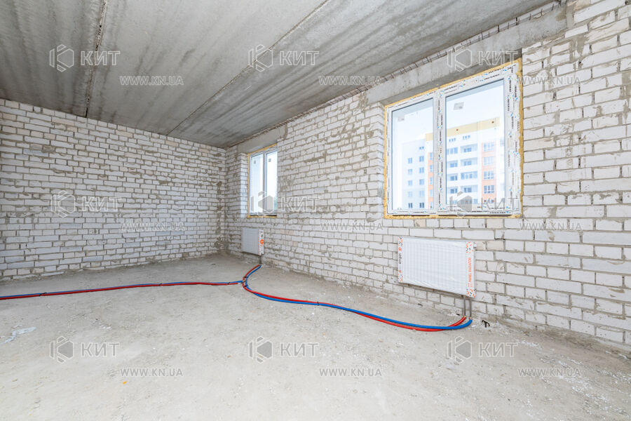 Продаж квартири Харків, ХТЗ, Рогань, 74м²