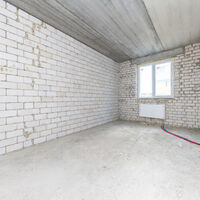 Продаж квартири Харків, ХТЗ, Рогань, 74м²