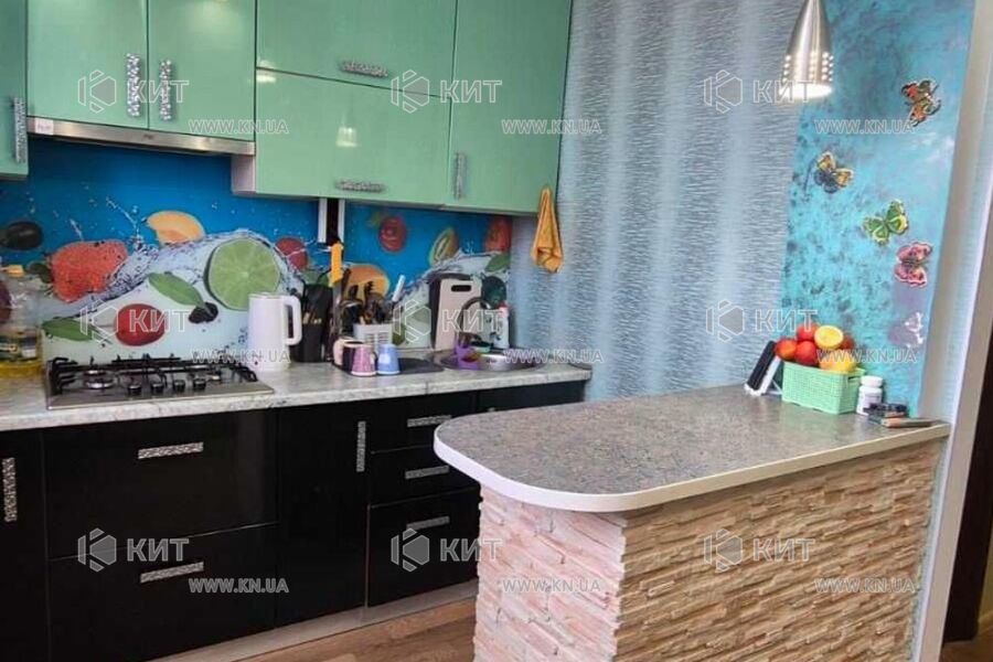 Продаж квартири Харків, ХТЗ, Рогань, 57м²