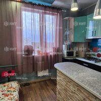 Продаж квартири Харків, ХТЗ, Рогань, 57м²