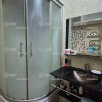 Продаж квартири Харків, ХТЗ, Рогань, 57м²