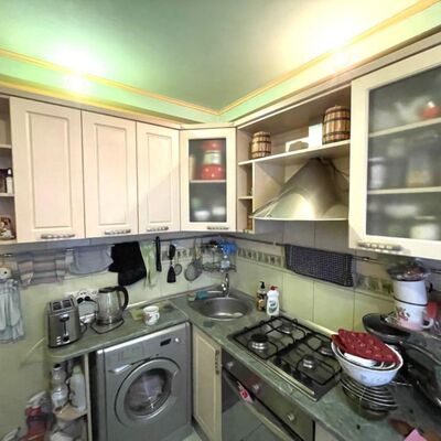 Продажа 	 Харьков,  Александра Олеся (Есенина) ул.   10