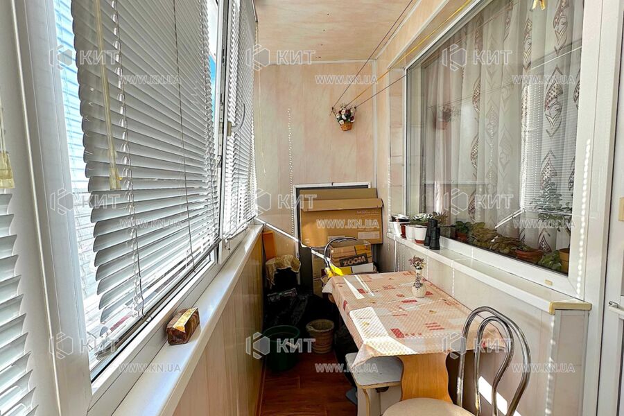 Продажа квартиры Харьков, ХТЗ, Рогань, 38м²