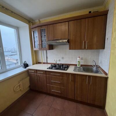 Продажа 	 Харьков,  Георгия Тарасенко (Плехановская) ул.   119