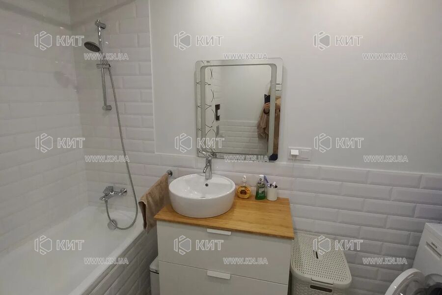 квартири Харків, Олексіївка, 70м²